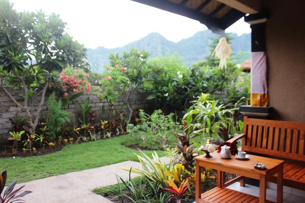 Pande Guest House Pemuteran Buitenkant foto